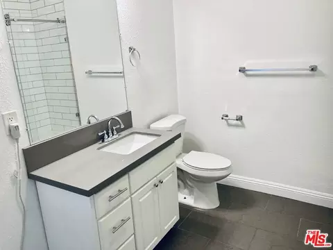 101 E 69th Way, Long Beach, CA 90805 photo 26