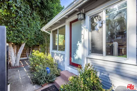 2155 Clinton St, Los Angeles, CA 90026
