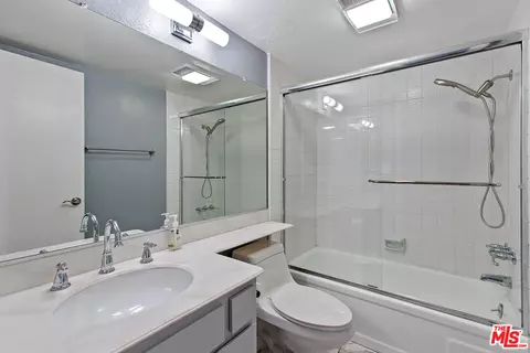 230 Bethany Rd #103, Burbank, CA 91504 photo 16