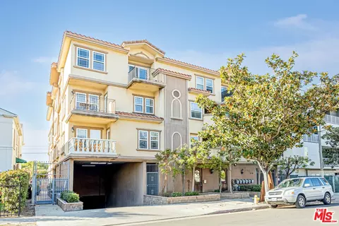 929 S St Andrews Pl #301, Los Angeles, CA 90019