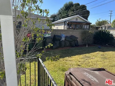 2211 N Anzac Ave, Compton, CA 90222 photo 4