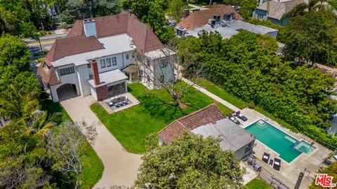 126 N Rossmore Ave, Los Angeles, CA 90004