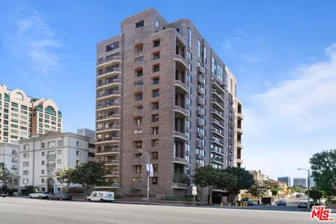 10550 Wilshire Blvd #902, Los Angeles, CA 90024