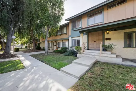 18961 Kittridge St #91, Reseda, CA 91335