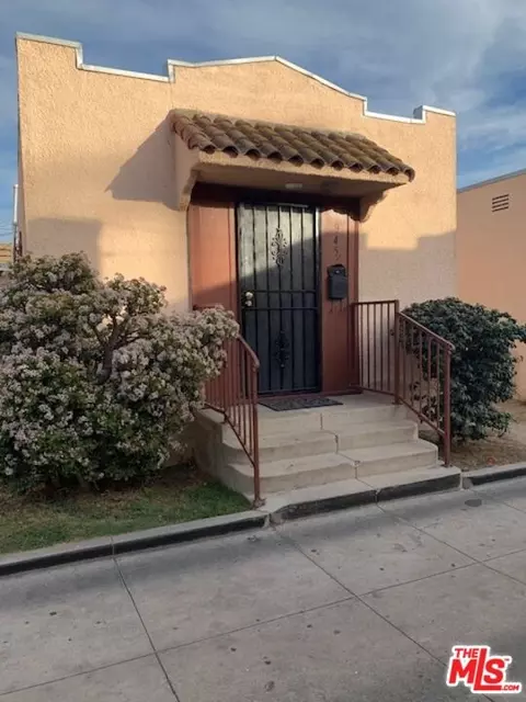 945 W 62nd Pl, Los Angeles, CA 90044
