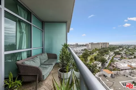 13700 Marina Pointe Dr #1207, Marina Del Rey, CA 90292