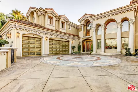 8336 Lexington Rd, Downey, CA 90241 photo 2