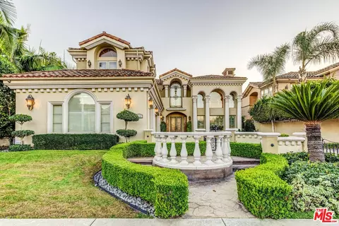 8336 Lexington Rd, Downey, CA 90241