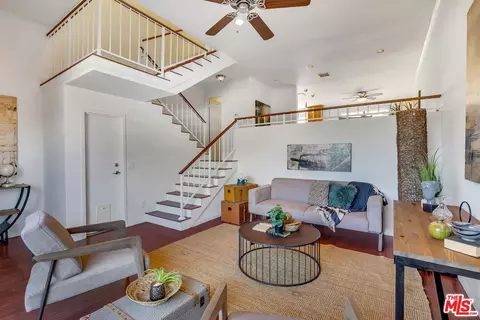19545 Sherman Way #29, Reseda, CA 91335