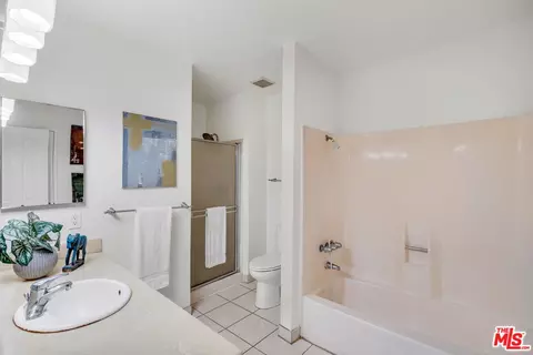 19545 Sherman Way #29, Reseda, CA 91335 photo 9