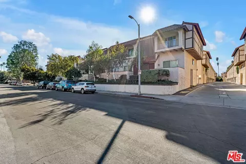 19545 Sherman Way #29, Reseda, CA 91335 photo 18
