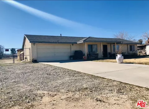 15063 Mesquite St, Hesperia, CA 92345 photo 3
