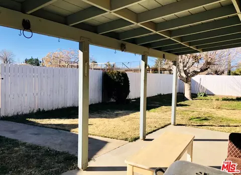 15063 Mesquite St, Hesperia, CA 92345 photo 5