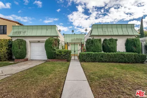 160 N Willaman Dr, Beverly Hills, CA 90211