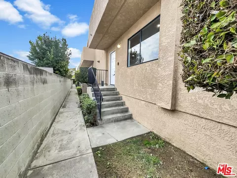 1712 W 146th St #2, Gardena, CA 90247