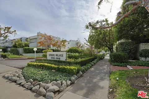11744 Moorpark St #I, Studio City, CA 91604