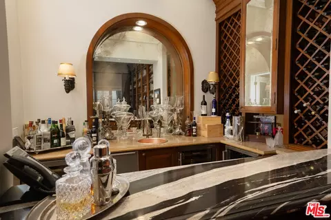 722 N Elm Dr, Beverly Hills, CA 90210 photo 13