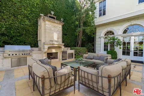 722 N Elm Dr, Beverly Hills, CA 90210 photo 49