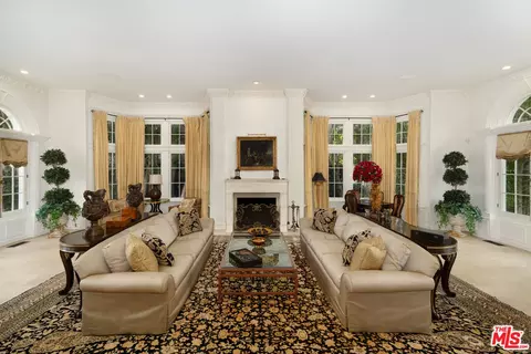 722 N Elm Dr, Beverly Hills, CA 90210 photo 8