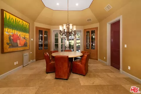 722 N Elm Dr, Beverly Hills, CA 90210 photo 18