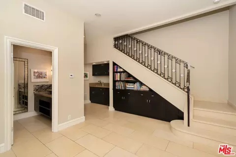 722 N Elm Dr, Beverly Hills, CA 90210 photo 39