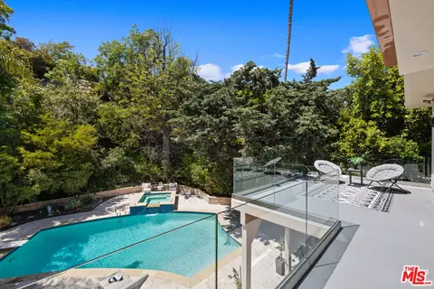 3607 Green Vista Dr, Encino, CA 91436