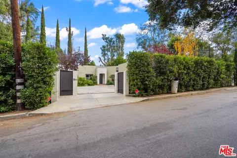 3416 Fryman Rd, Studio City, CA 91604