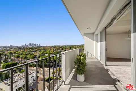 818 N Doheny Dr #1104, West Hollywood, CA 90069