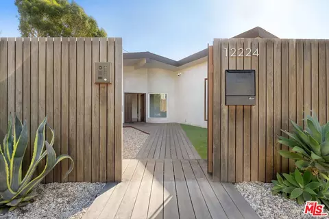 12224 Victoria Ave, Los Angeles, CA 90066
