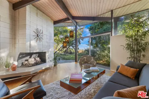 1204 Alta Paseo, Burbank, CA 91501