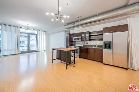 1111 S Grand Ave #1204, Los Angeles, CA 90015