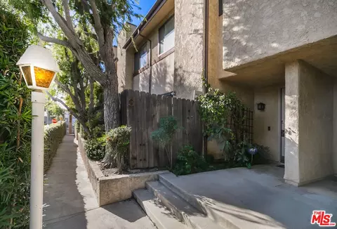 17801 Devonshire St #3, Northridge, CA 91325 photo 24