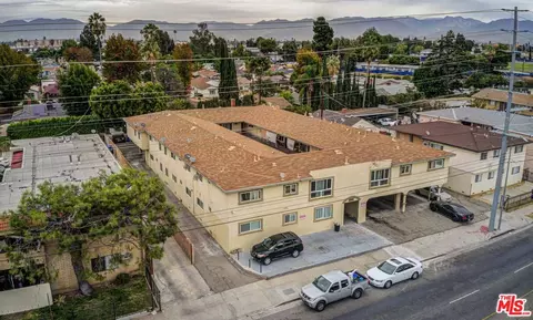 13135 Vanowen St, Los Angeles, CA 91605