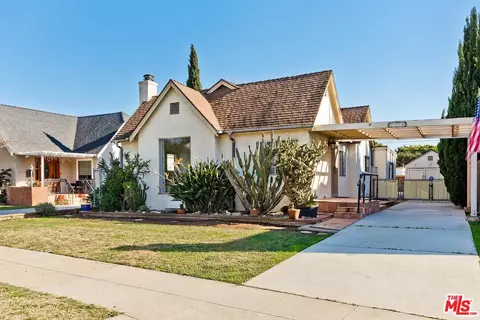 1326 Cedar St, Santa Monica, CA 90405