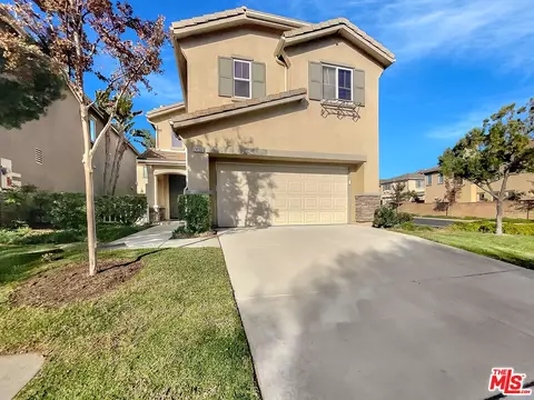 24103 Joshua Dr, Santa Clarita, CA 91354