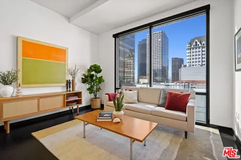 655 S Hope St #1606, Los Angeles, CA 90017