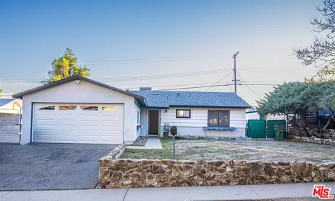 13701 Marchant Ave, Sylmar, CA 91342