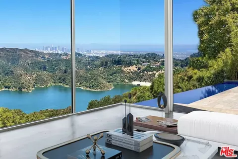 2170 Stradella Rd, Los Angeles, CA 90077