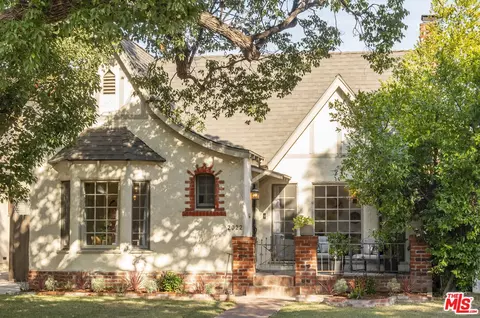 2022 Glendon Ave, Los Angeles, CA 90025