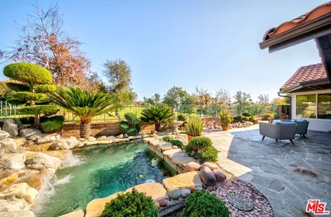 1824 Island Dr, Fullerton, CA 92833