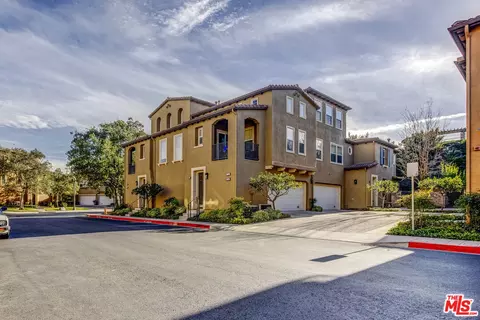 27013 Pebble Beach Dr #11, Valencia, CA 91381