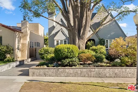2242 Selby Ave, Los Angeles, CA 90064