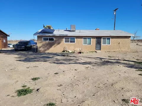 37147 186th St, Llano, CA 93544 photo 1
