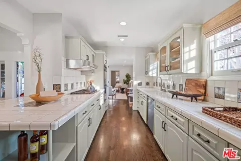 Kitchen - 4302 Saint Clair Ave, Studio City, CA 91604 photo 2 of 2