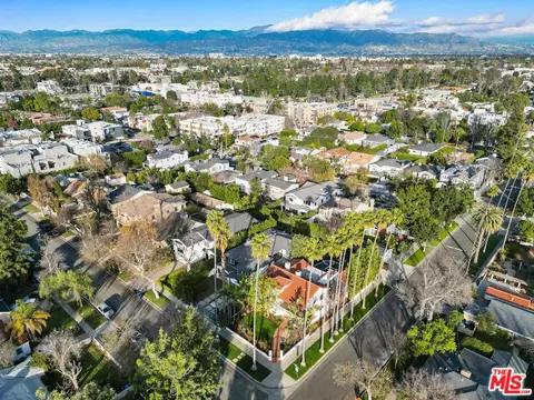 View/Area - 4302 Saint Clair Ave, Studio City, CA 91604 photo 5 of 6