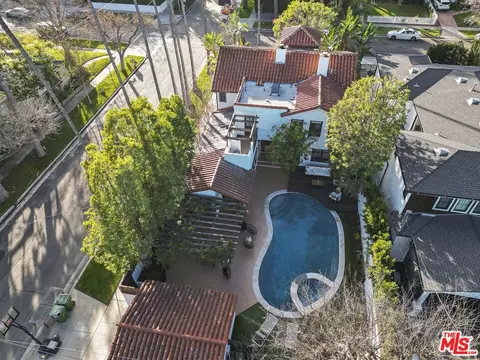 View/Area - 4302 Saint Clair Ave, Studio City, CA 91604 photo 4 of 6