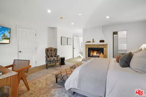 Bedroom - 4302 Saint Clair Ave, Studio City, CA 91604 photo 4 of 7