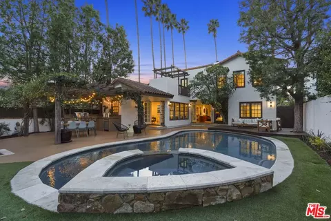 Exterior - 4302 Saint Clair Ave, Studio City, CA 91604 photo 9 of 16