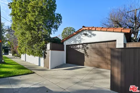 Exterior - 4302 Saint Clair Ave, Studio City, CA 91604 photo 16 of 16