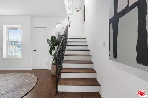 Entry Way - 4302 Saint Clair Ave, Studio City, CA 91604 photo 1 of 1